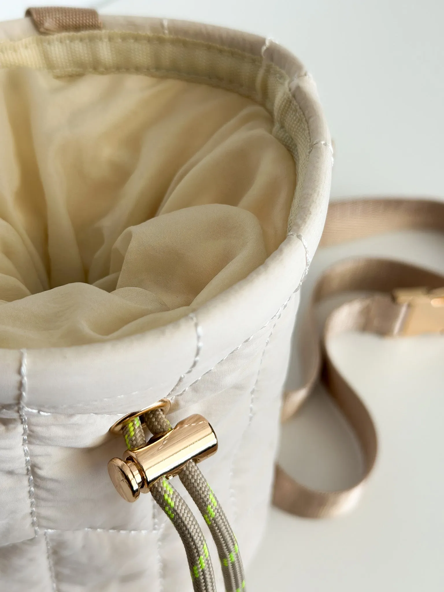 Chalk Bag - Cream Puff