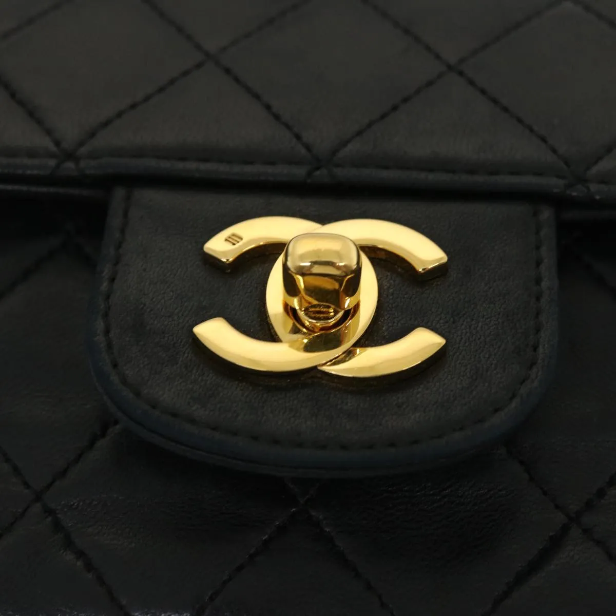 CHANEL Classic Matelasse 25 Chain Flap Shoulder Bag Lamb Skin Black Auth lt449A