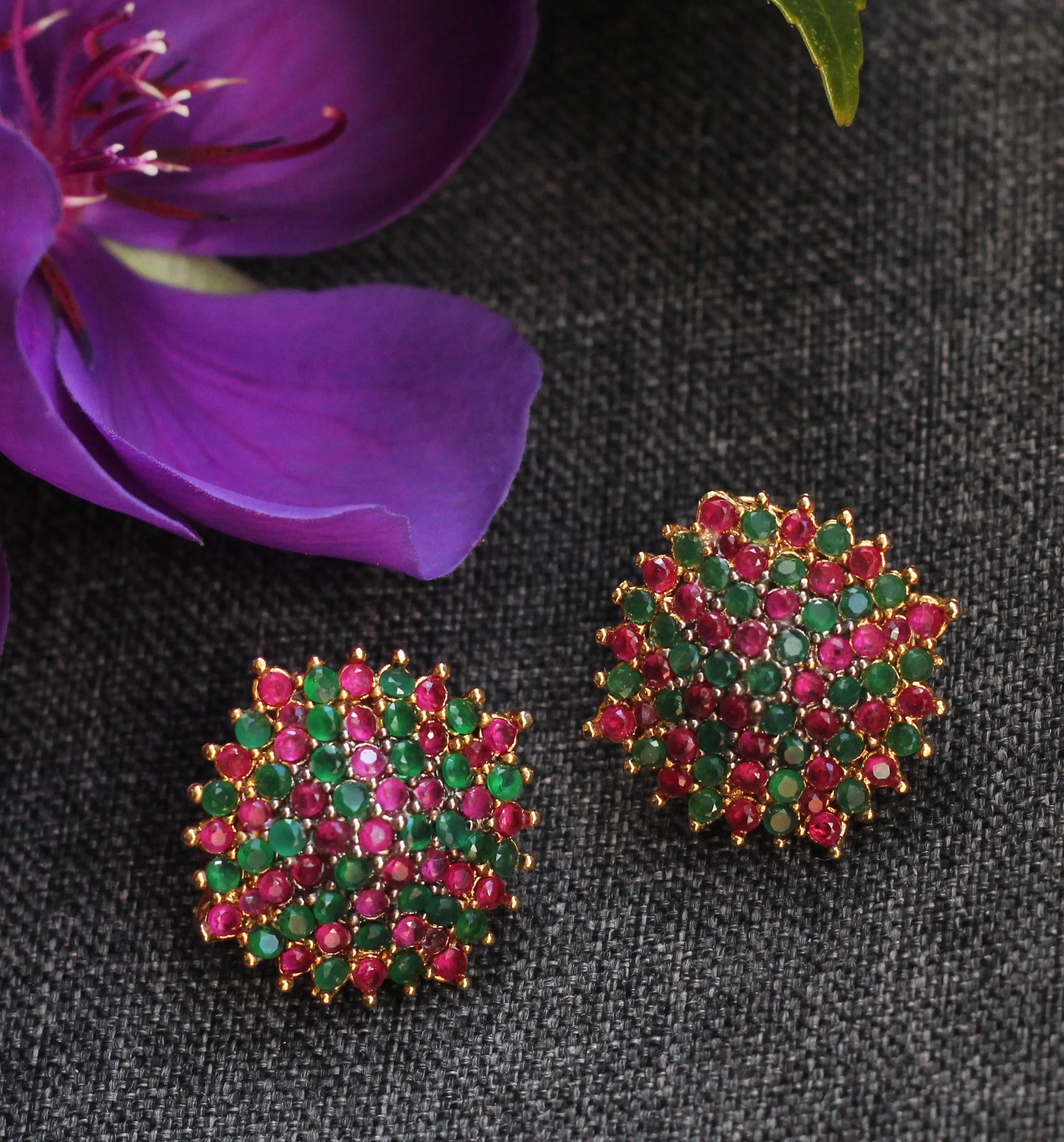 GORGEOUS STUDS