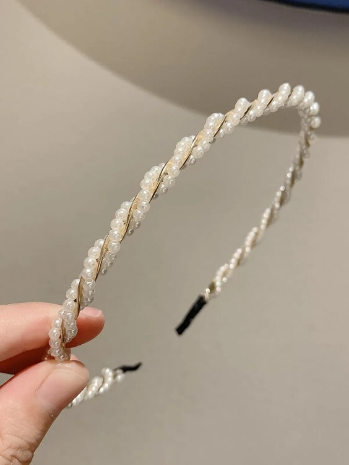 Graceful Girl White Pearl Headband