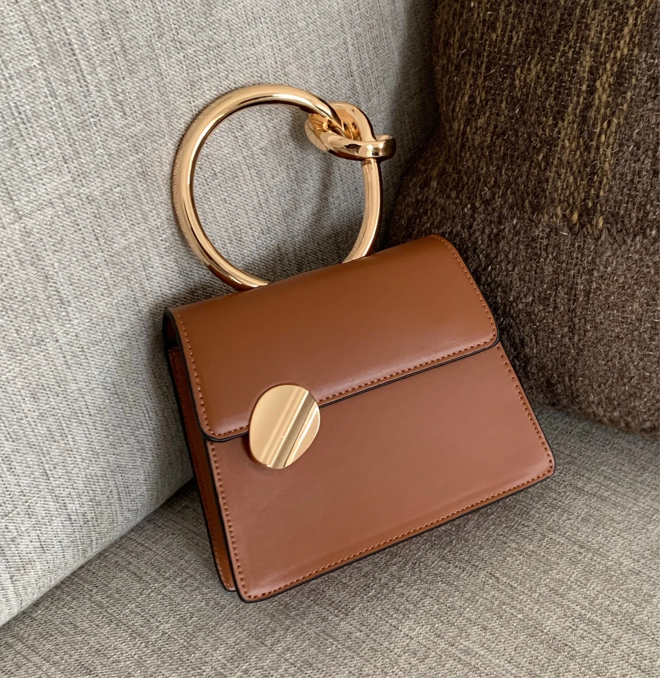 JAEL - Saddle Brown