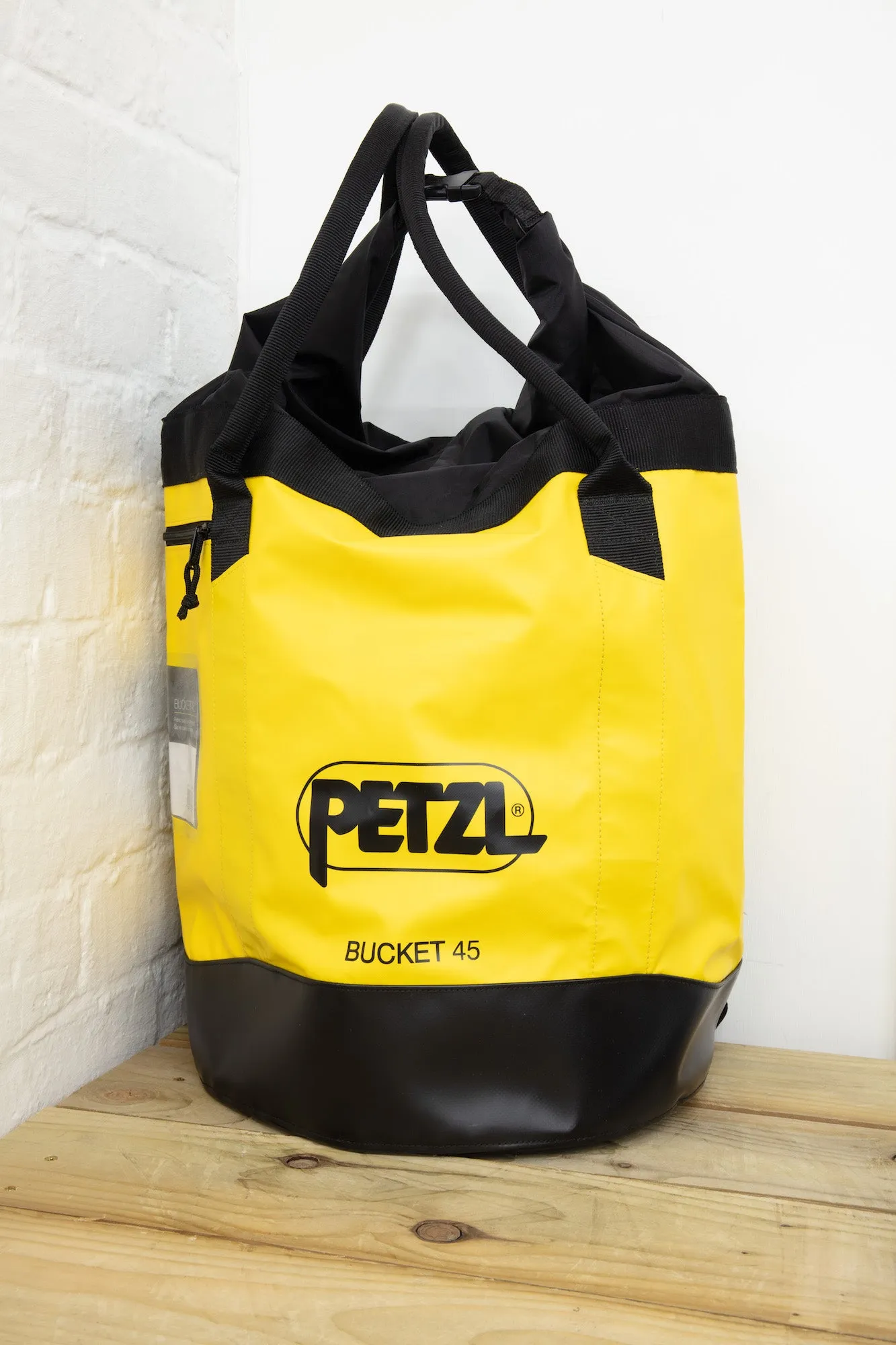 Petzl - Bucket (2022)