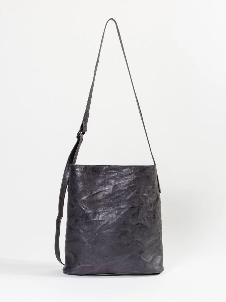 sheepskin bucket bag - navy