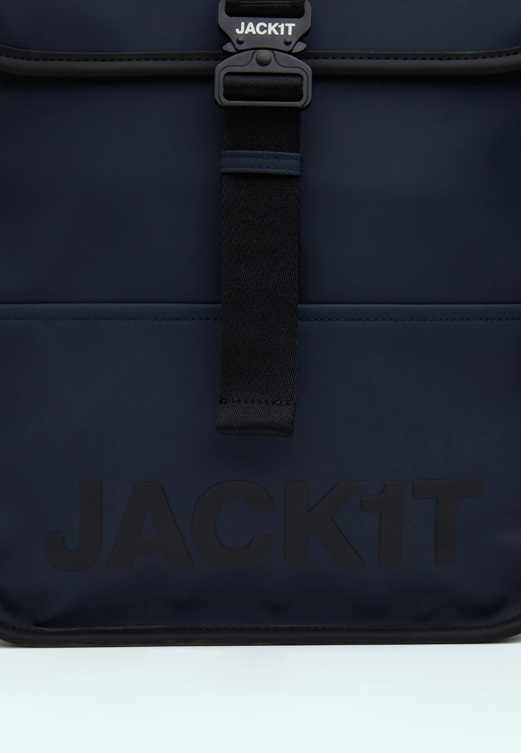 The Messenger Backpack - 12.5l