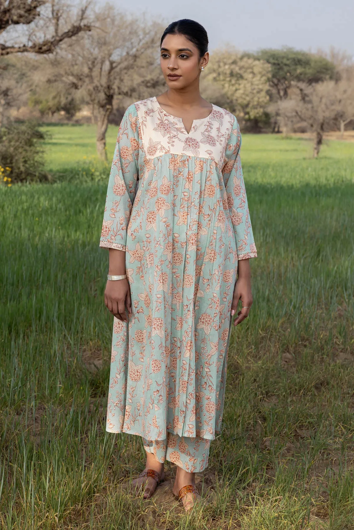 Two -Toned Hydrangea Kurta